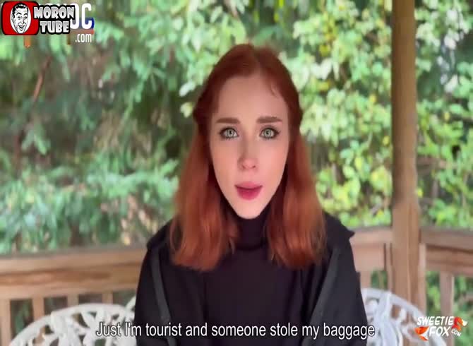 Video :The porn star Sweetie Fox has angered a theme park by making a movie in its woodland (Video)